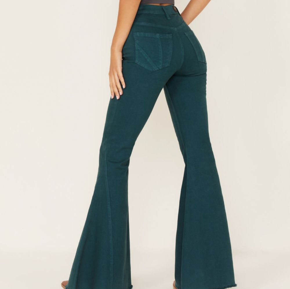 Shyanne Flares